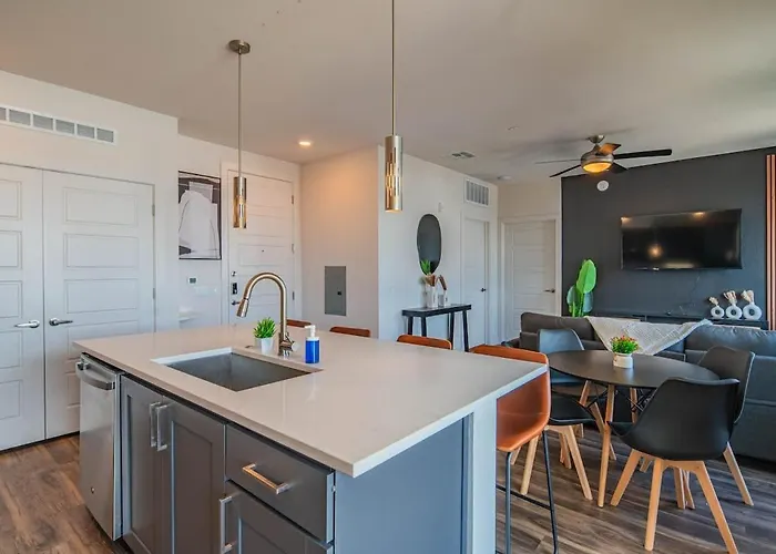 Apartment Serene 1br Kierland Commons, Tpc Golf, Pool, Gym, W-d Scottsdale
