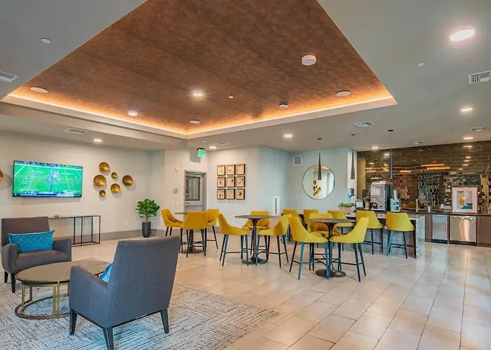 Serene 1br Kierland Commons, Tpc Golf, Pool, Gym, W-d Apartment Scottsdale